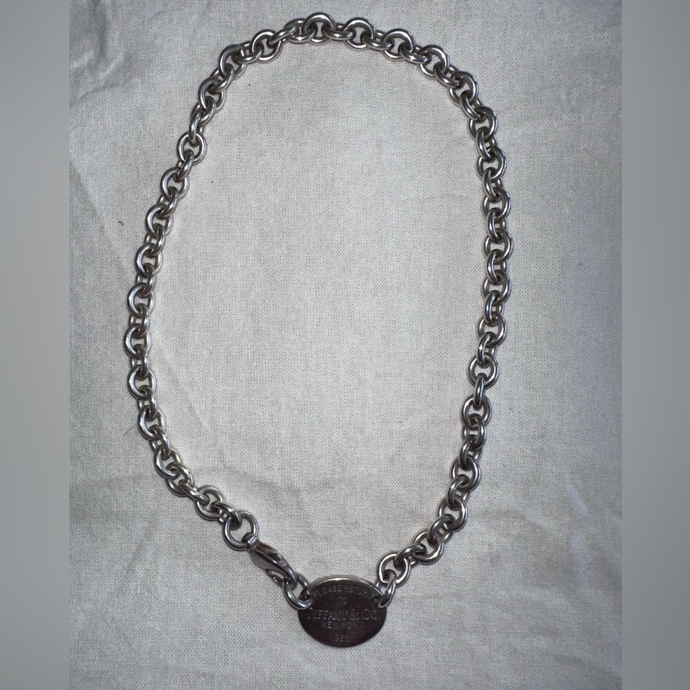 Return to Tiffany Oval Tag Necklace - Picture 5 of 6